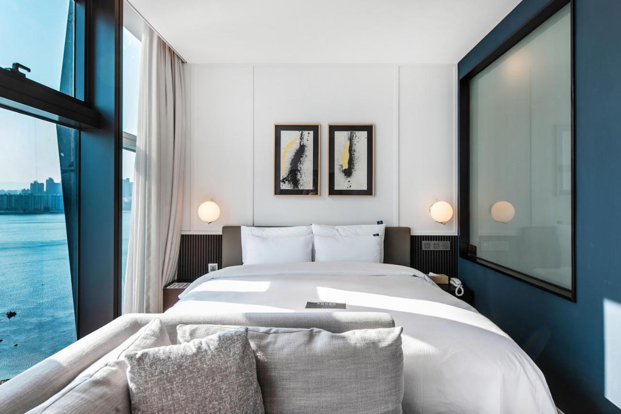 H Avenue Gwanganri Beach Busan Exterior photo