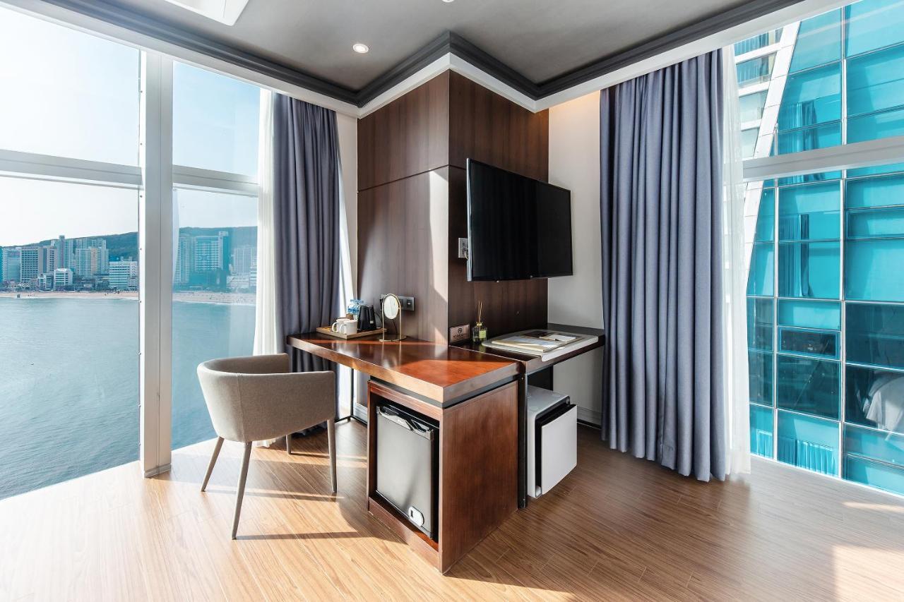 H Avenue Gwanganri Beach Busan Exterior photo